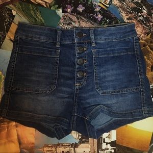 Darkwash Highwaisted Denim Shorts